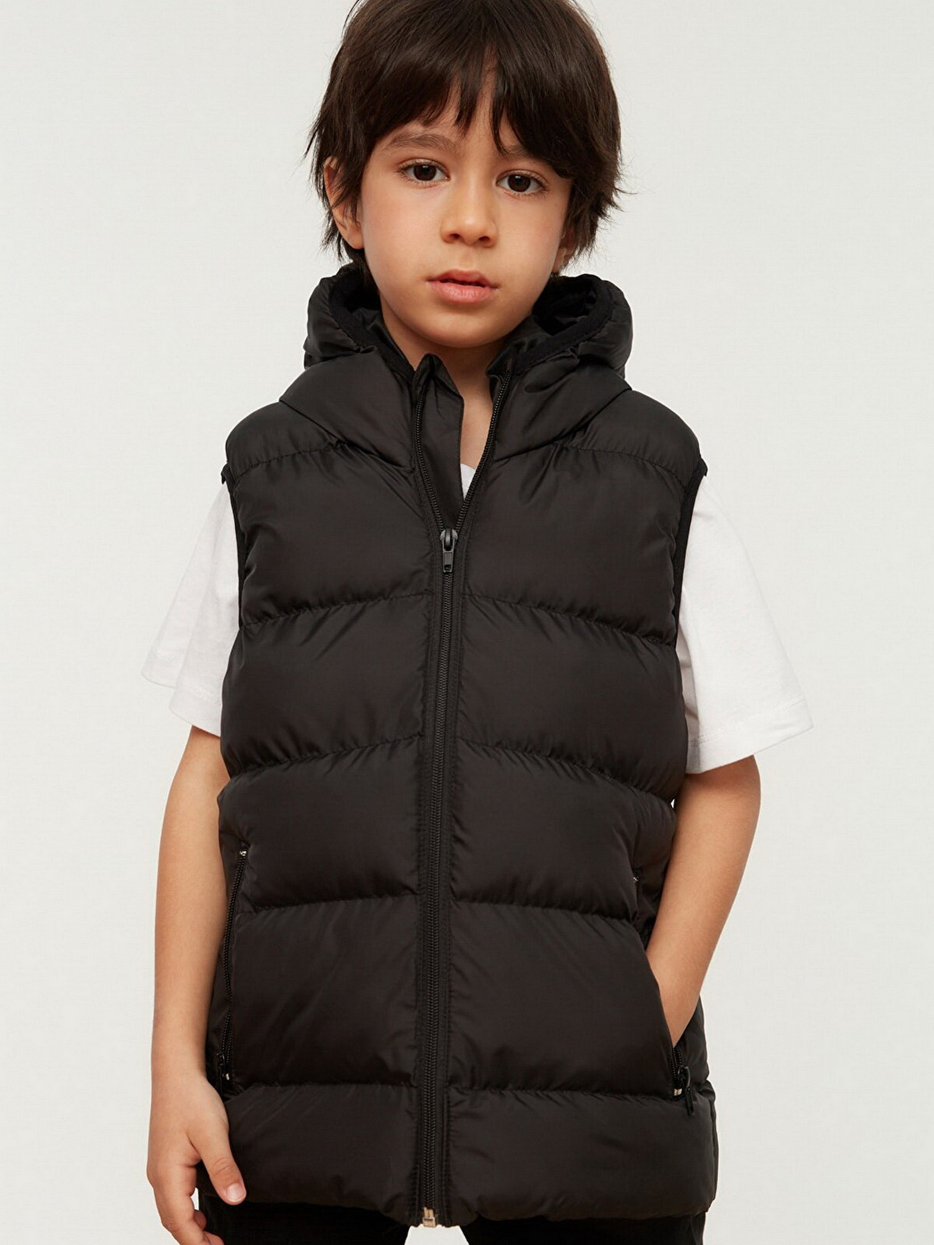 Утеплений жилет Trendyol модель TKDSS22YE0007/Siyah Фото