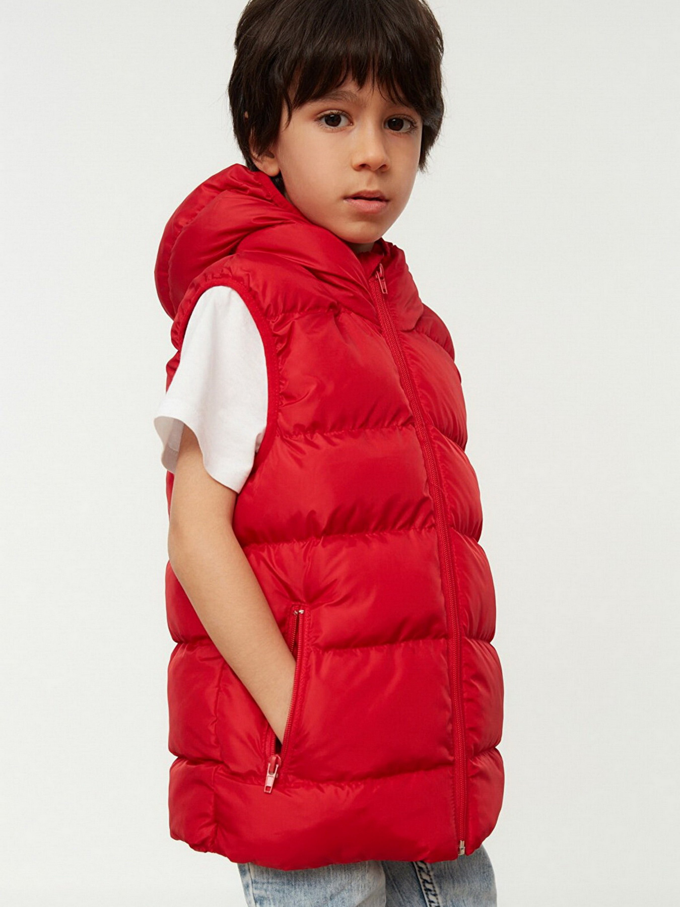 Утепленный жилет Trendyol модель TKDSS22YE0018/Kirmizi Утепленный жилет Trendyol модель TKDSS22YE0018/Kirmizi Фото