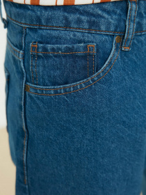 Джинсы Trendyol Essential Crop модель TMNSS22JE0370/Lacivert Фото