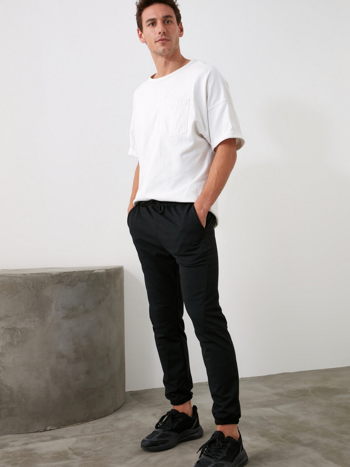 Штаны спортивные Trendyol модель TMNSS20EA0076/Siyah Фото