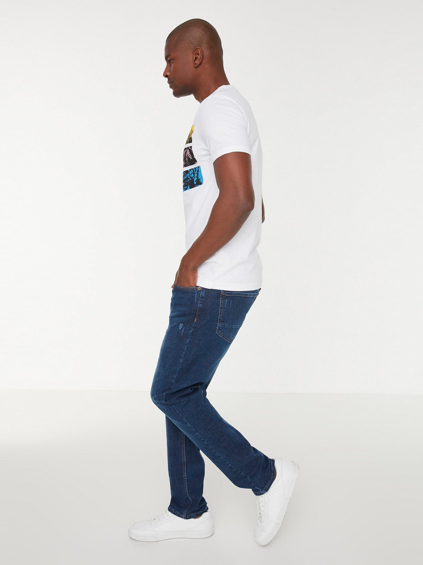 Футболка Trendyol модель TMNSS20TS0639/Beyaz Фото