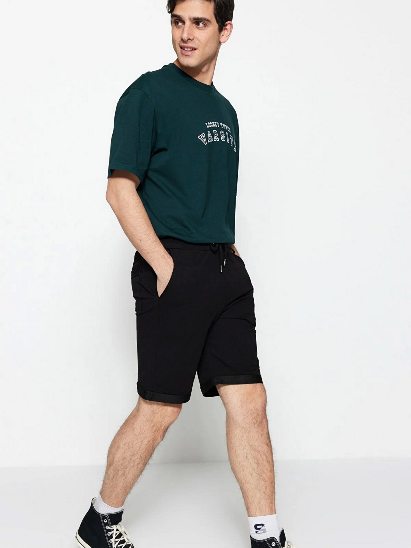 Шорты Trendyol модель TMNSS21SR0046/Siyah Фото