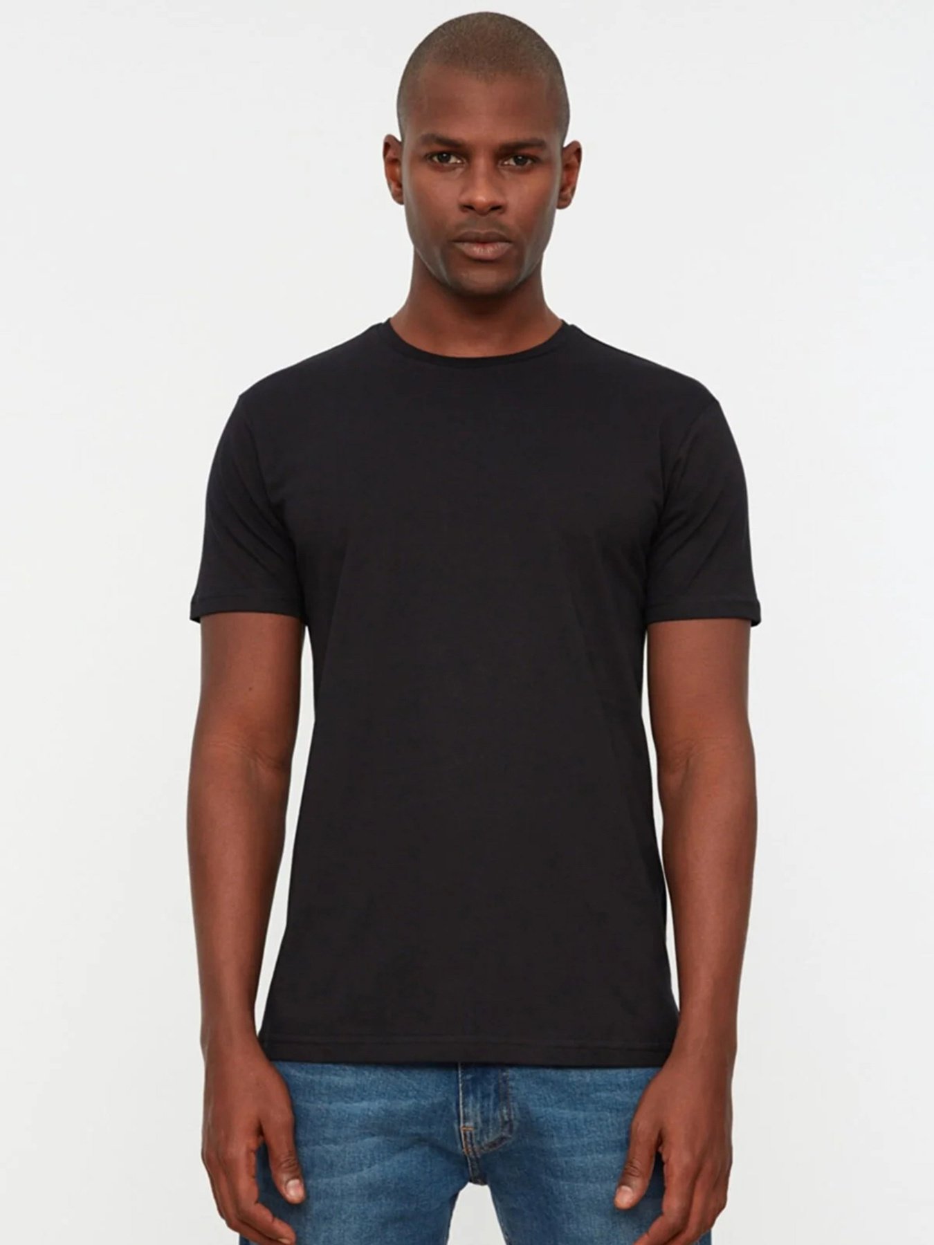 Футболки и поло Trendyol модель TMNSS21TS0808/Siyah Фото