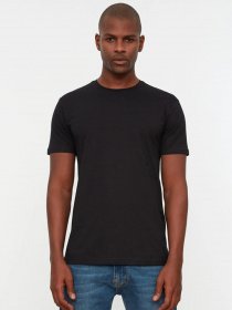 Футболки и поло Trendyol модель TMNSS21TS0808/Siyah Фото