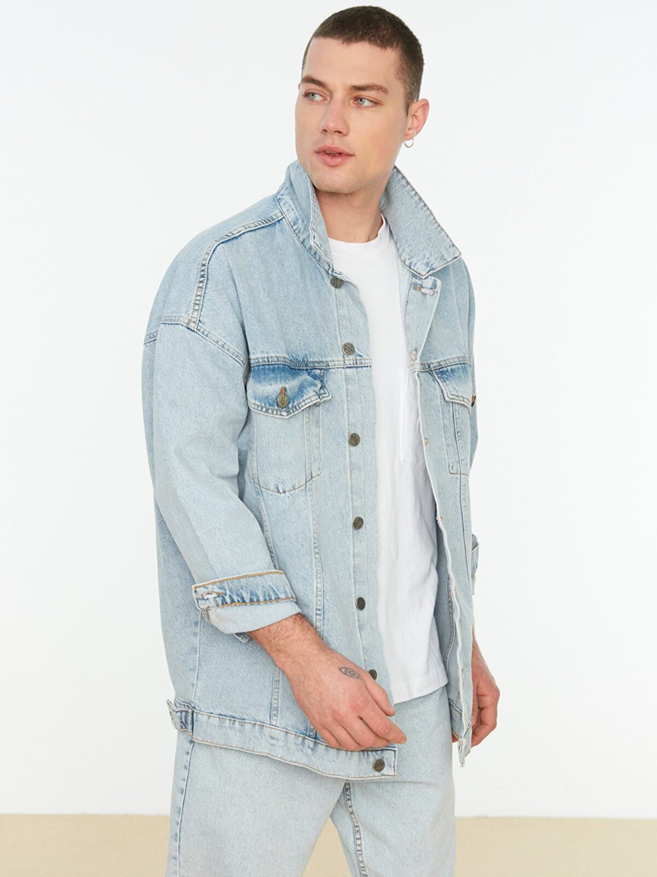 Джинсова куртка Trendyol модель TMNSS22CE0160/Indigo Фото