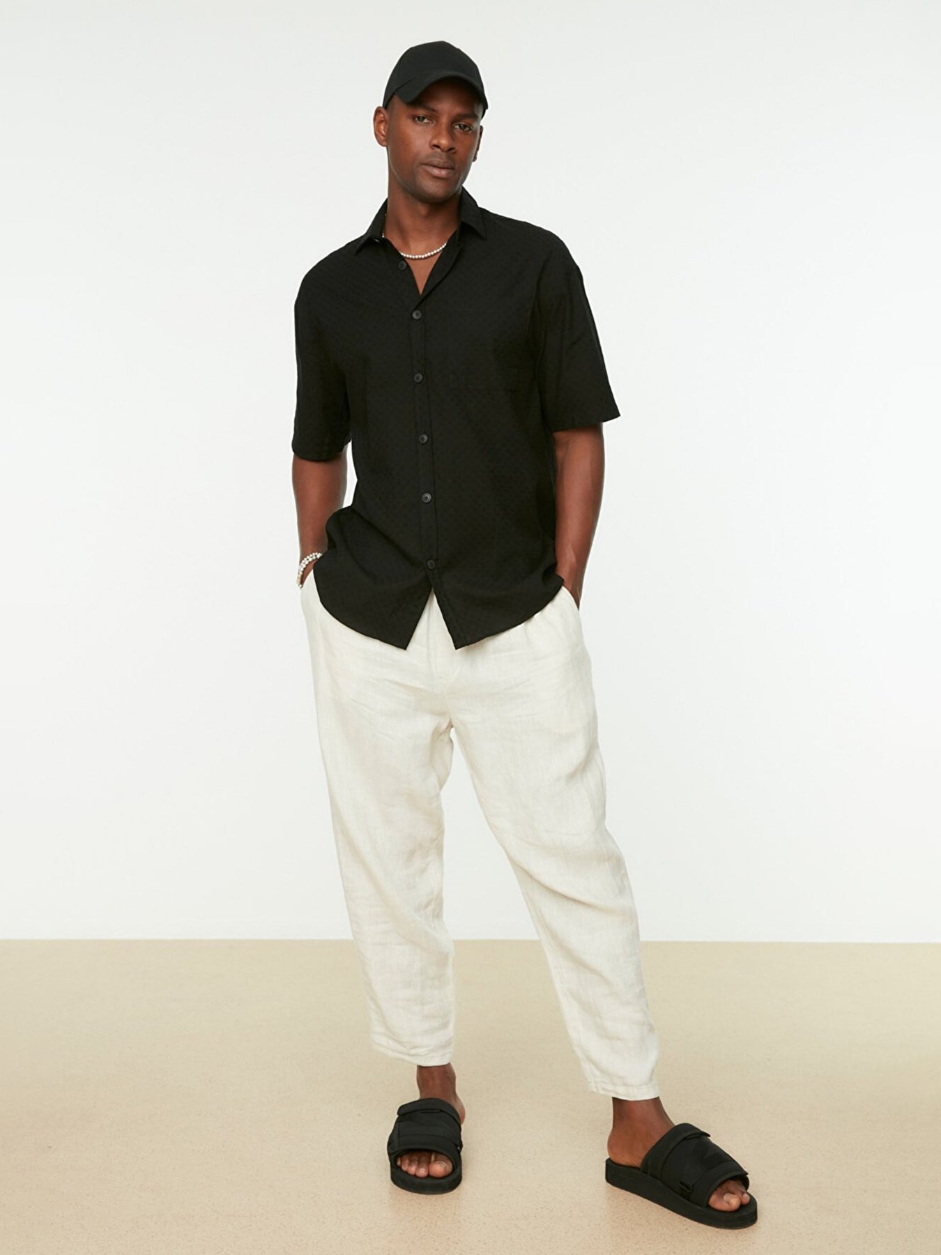 Рубашка Trendyol модель TMNSS22GO0046/Siyah Фото