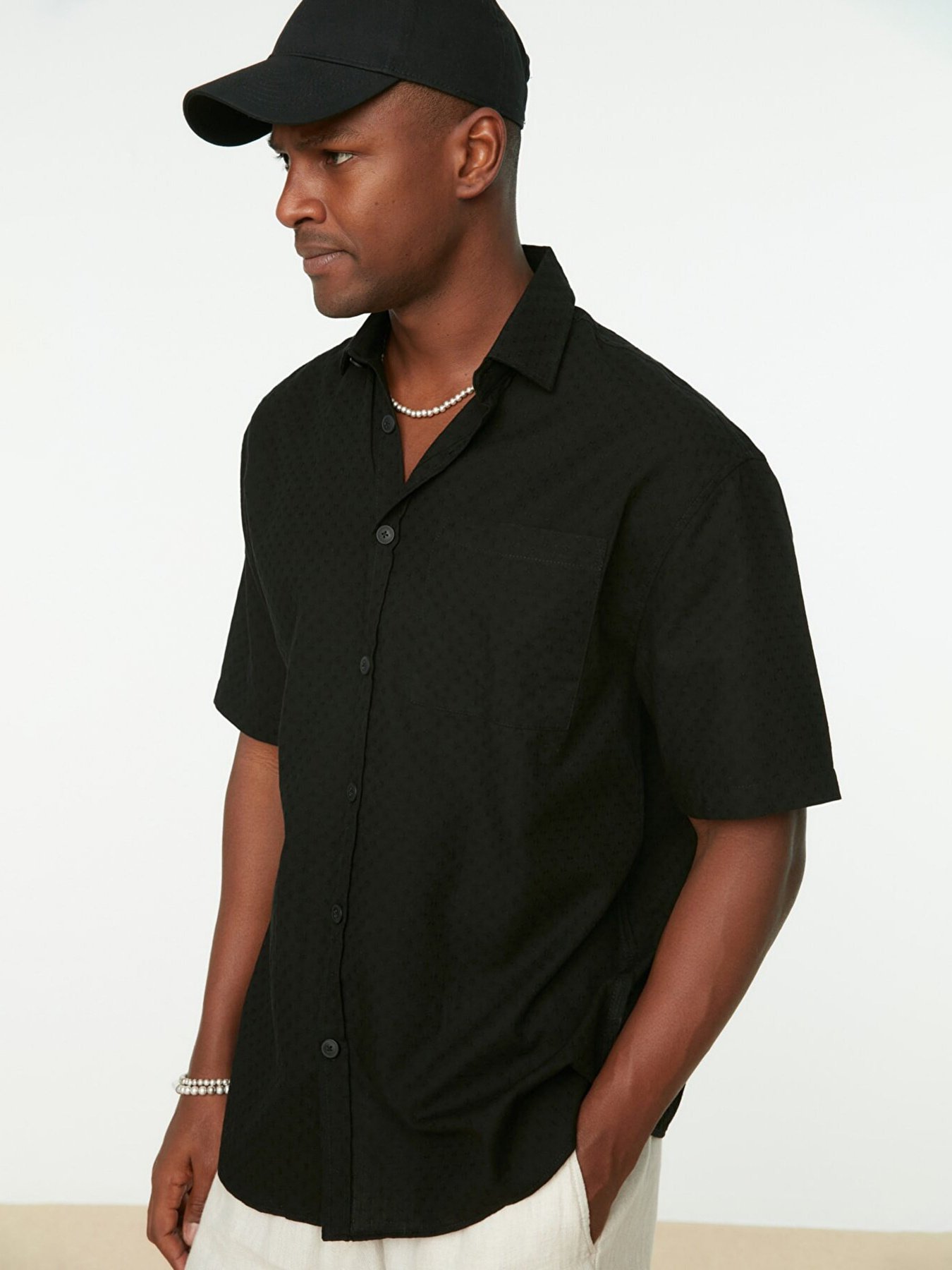 Сорочка повсякденна Trendyol модель TMNSS22GO0046/Siyah Фото