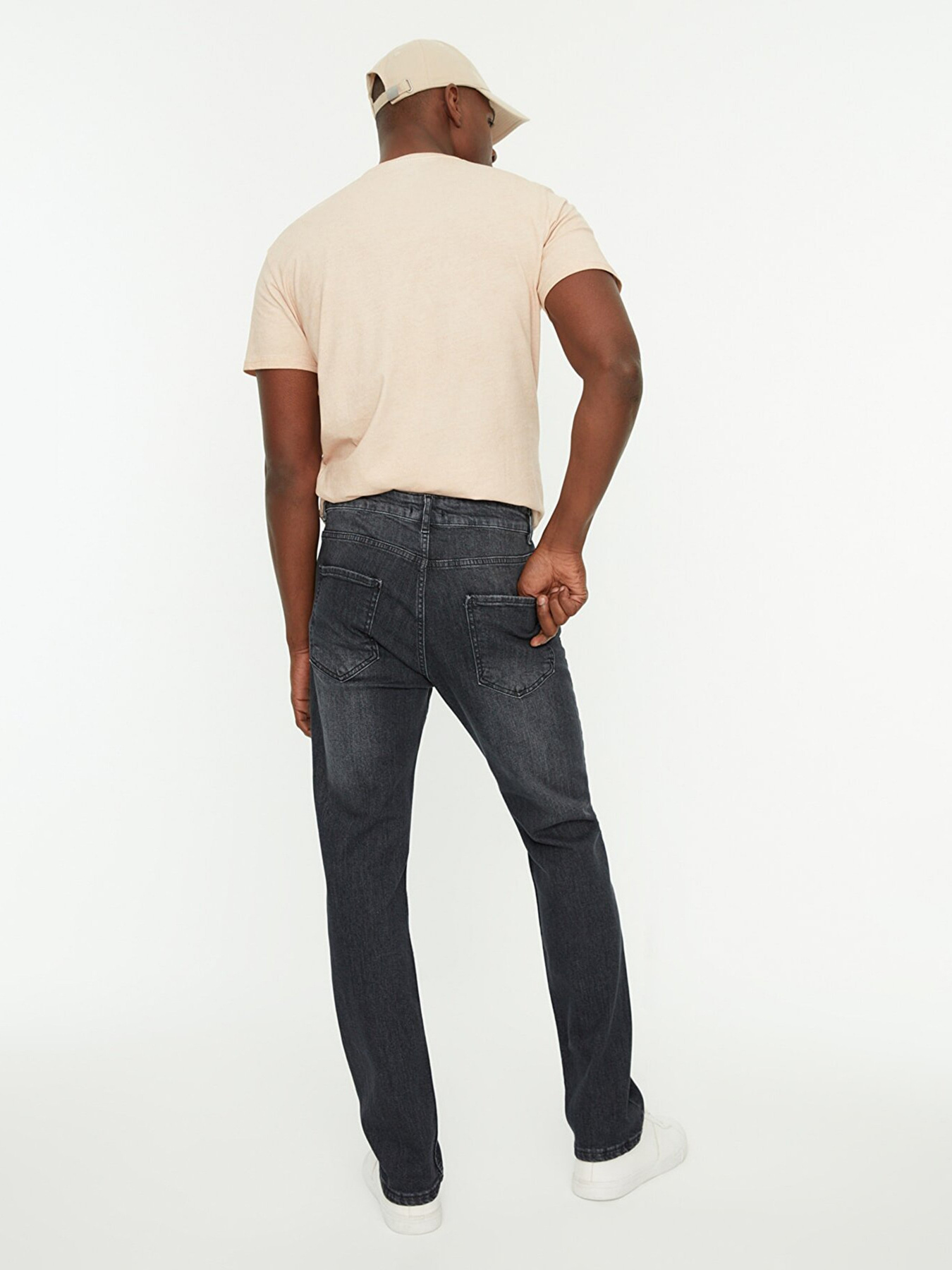 Джинсы Trendyol модель TMNSS22JE0369/Antrasit Джинсы Trendyol модель TMNSS22JE0369/Antrasit Фото