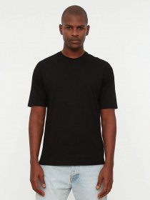 Футболки і поло Trendyol модель TMNSS22TS0273/Siyah Фото