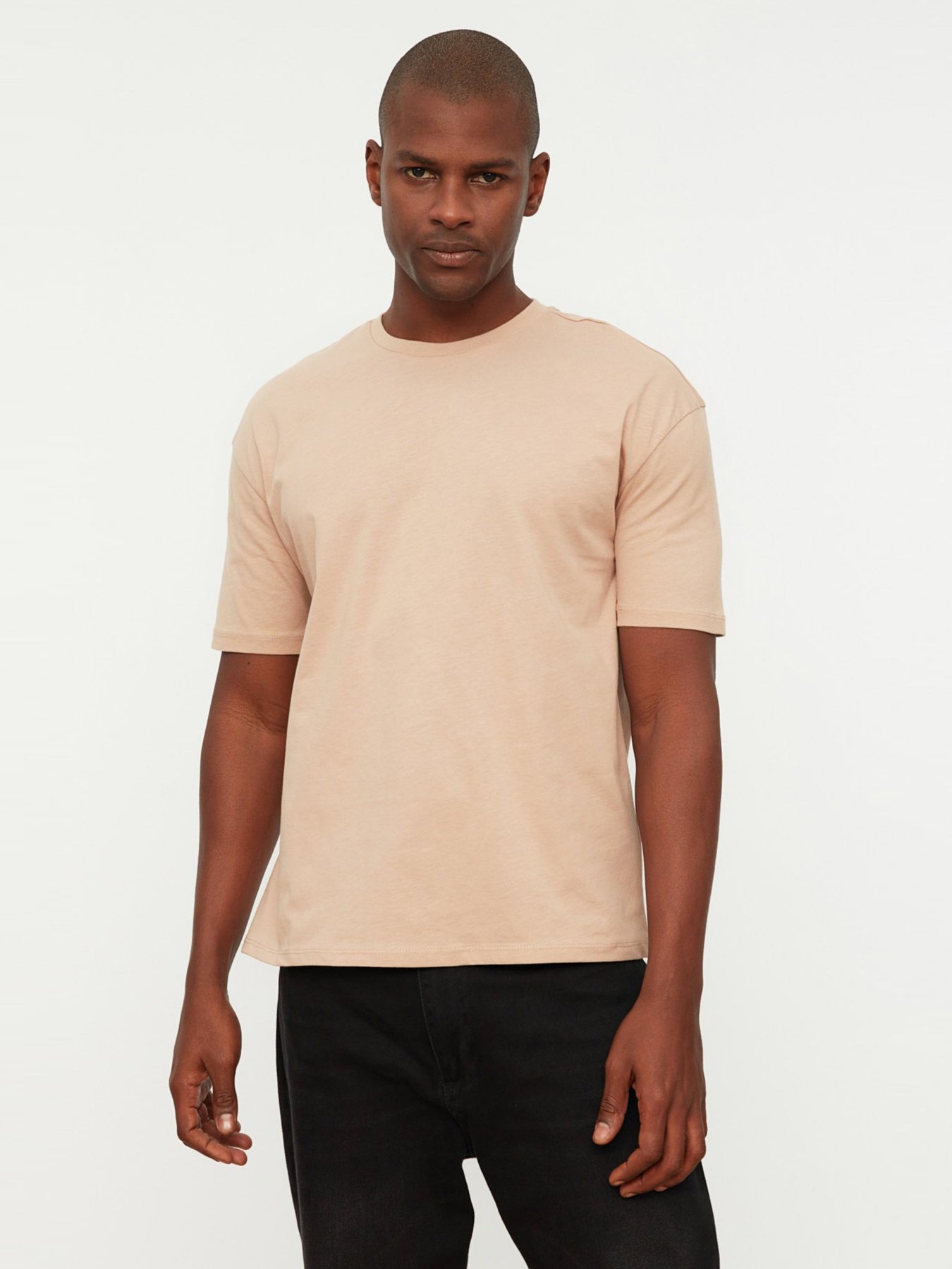 Футболка Trendyol модель TMNSS22TS0273/Tas Фото