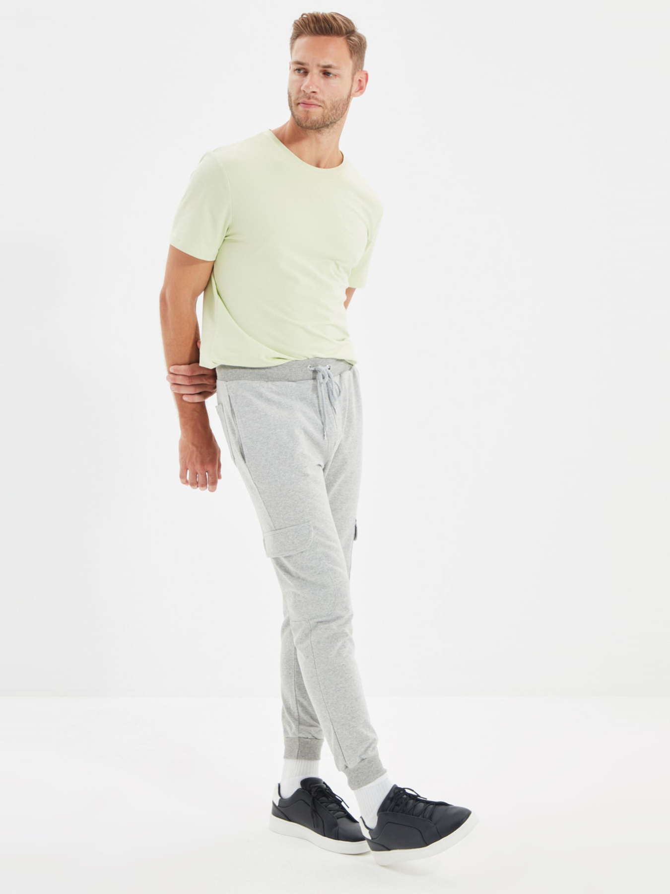 Штани спортивні Trendyol модель TMNAW20EA0072/Gri Фото