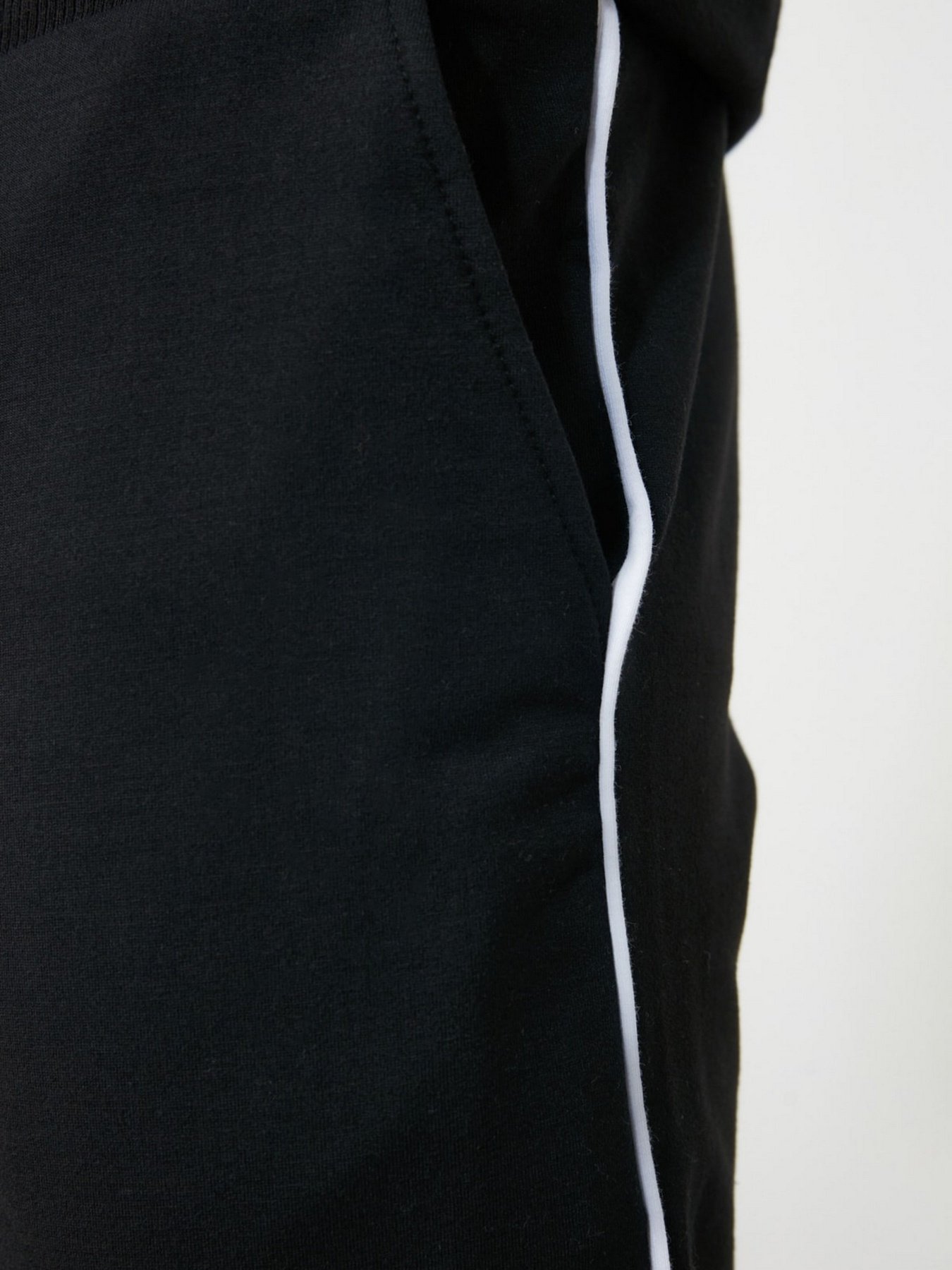 Штаны спортивные Trendyol модель TMNAW21EA0078/Siyah Фото