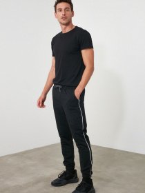 Штаны спортивные Trendyol модель TMNAW21EA0078/Siyah Фото