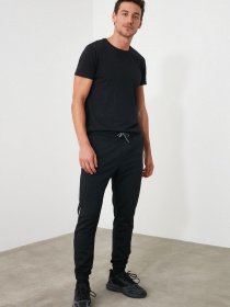 Спортивні штани Trendyol модель TMNAW21EA0078/Siyah Фото