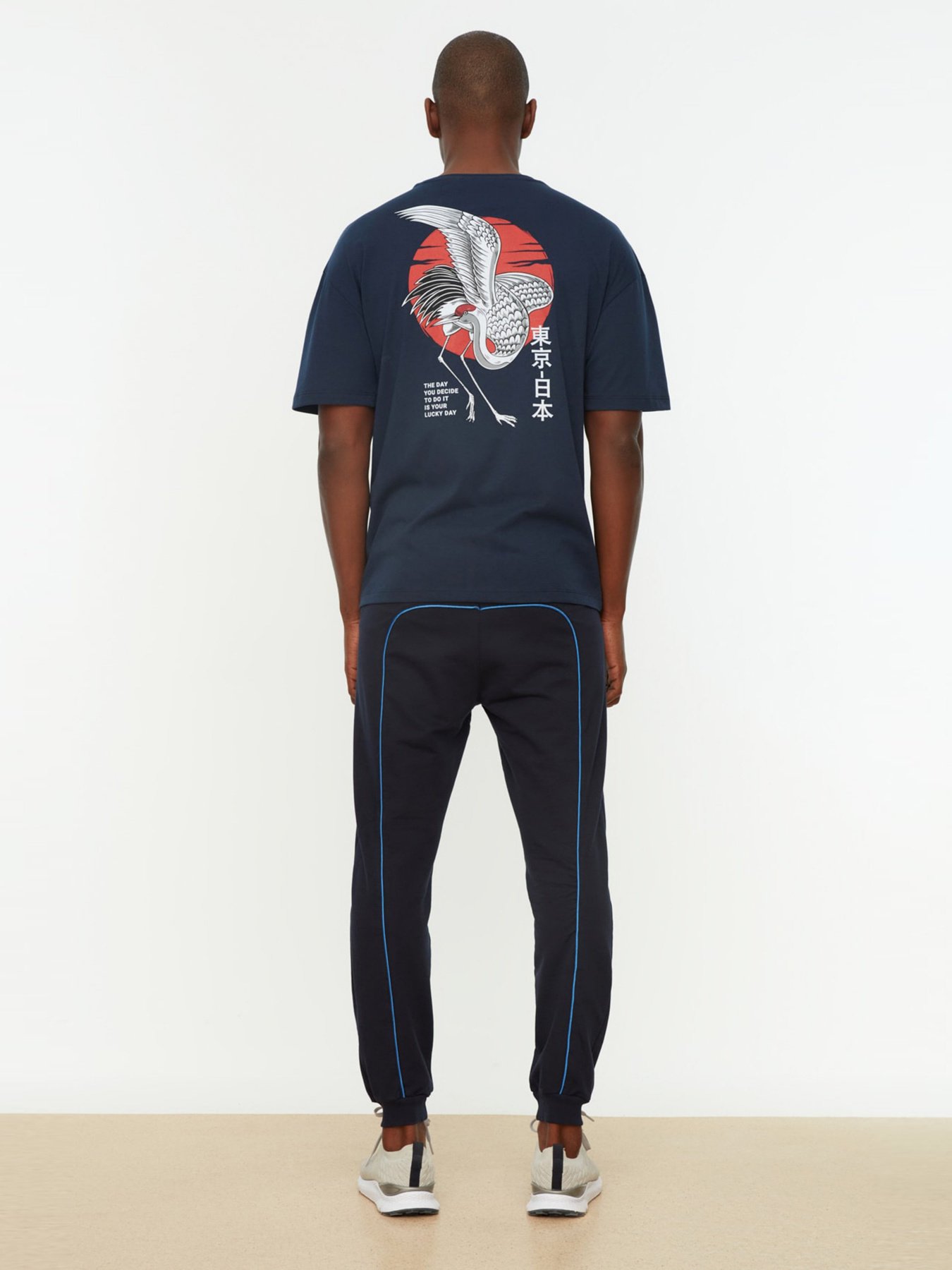 Штани спортивні Trendyol модель TMNAW22EA0662/Lacivert Фото