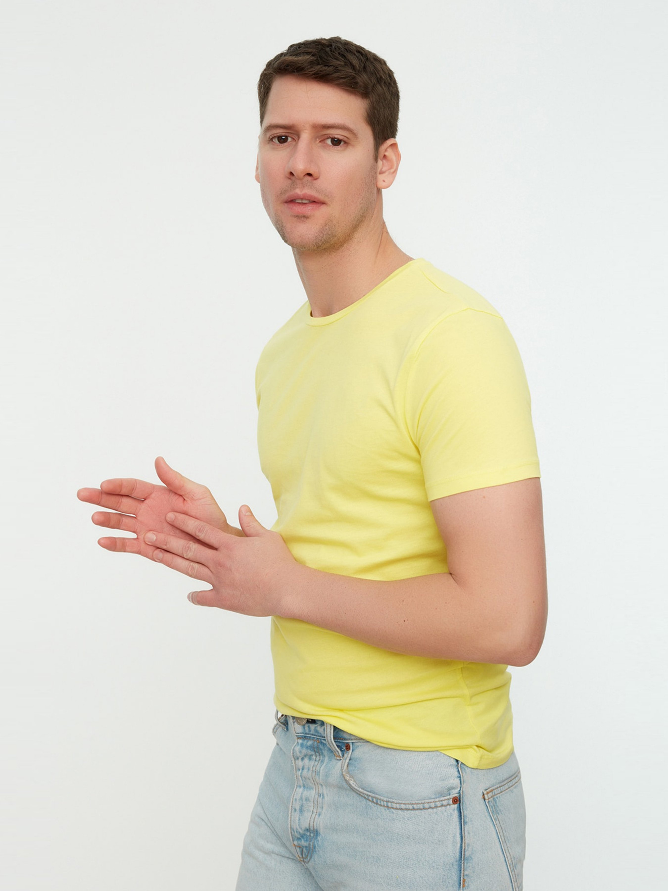 Футболка Trendyol модель TMNSS19BO0001/Sari Фото