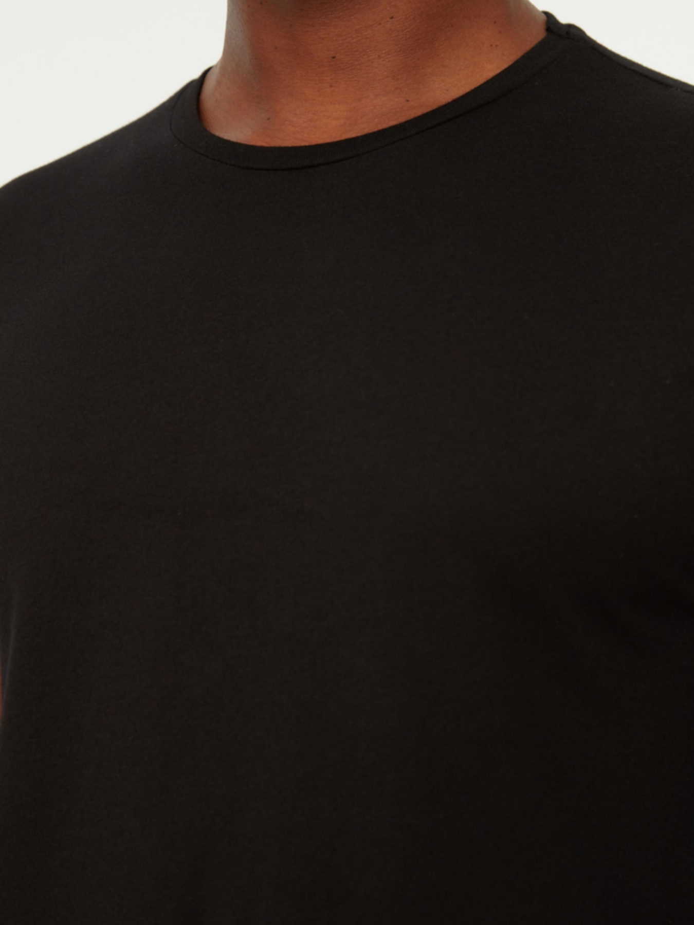 Футболка Trendyol модель TMNSS19BO0001/Siyah Фото