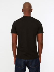 Футболка Trendyol модель TMNSS19BO0001/Siyah Фото