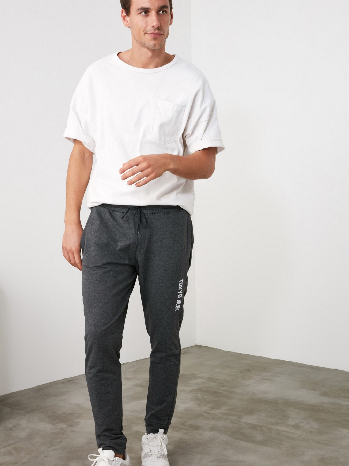 Штаны спортивные Trendyol модель TMNAW20EA0124/Antrasit Фото