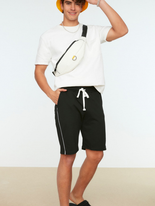 Шорти Trendyol модель TMNSS20SR0083/Siyah Фото