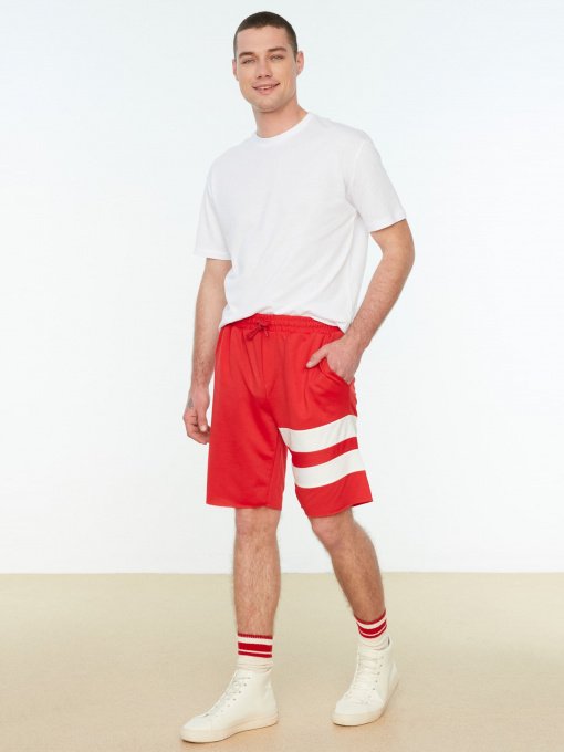 Шорты Trendyol модель TMNSS20SR0064/Kirmizi Фото