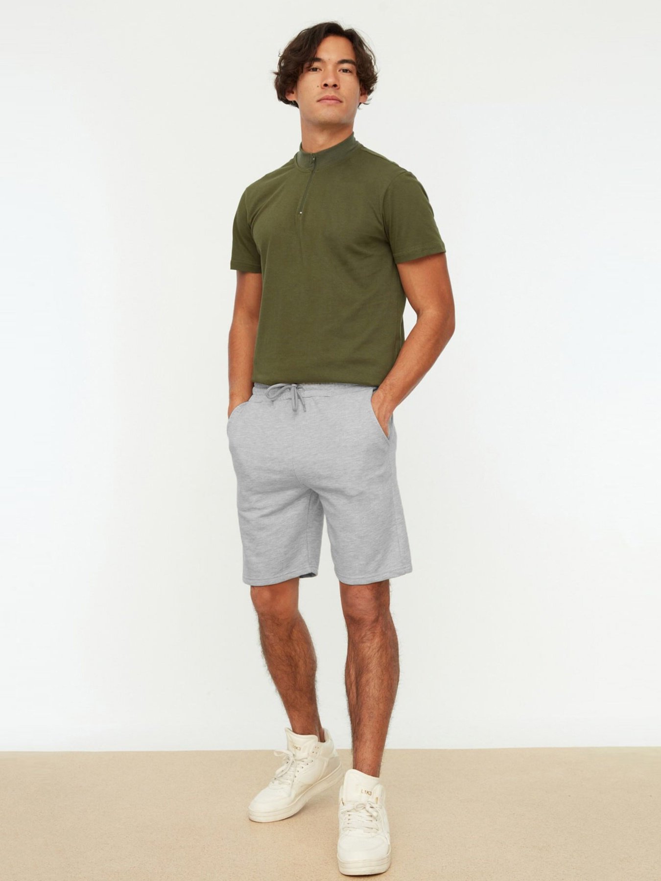 Повсякденні шорти Trendyol модель TMNSS20SR0068/Gri Фото