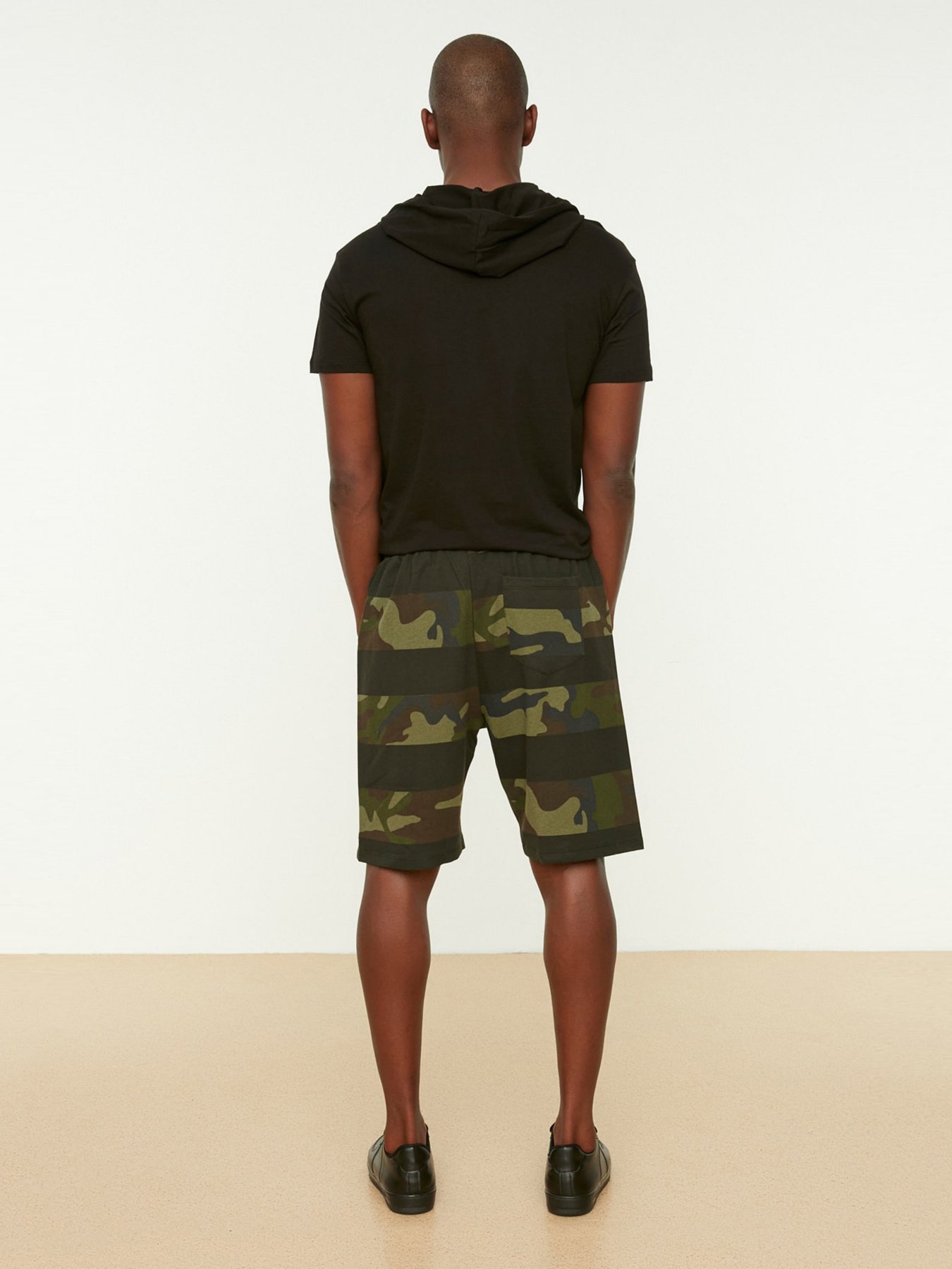 Шорты Trendyol модель TMNSS20SR0082/Siyah Фото