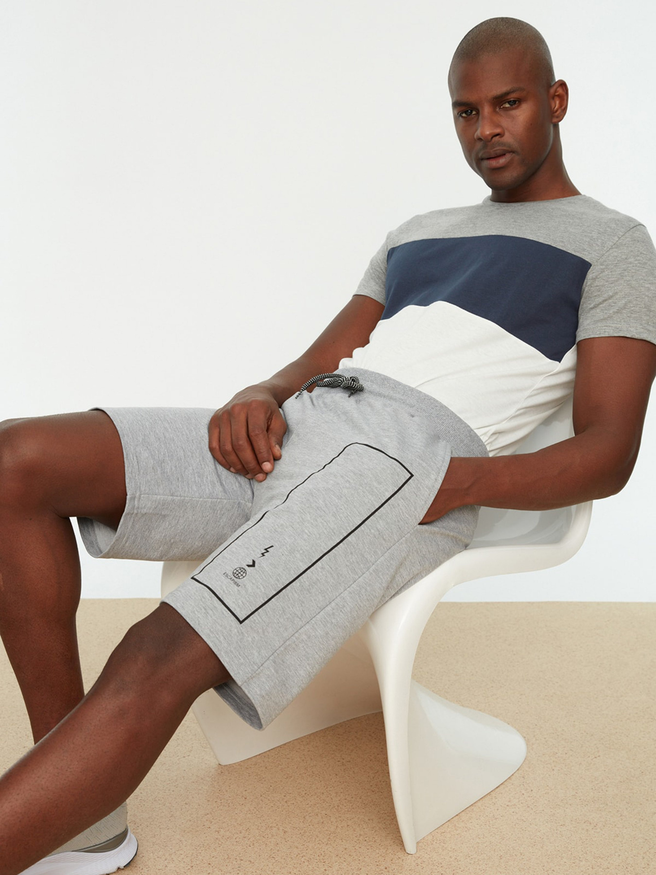 Шорти Trendyol модель TMNSS20SR0163/Gri Шорти Trendyol модель TMNSS20SR0163/Gri Фото