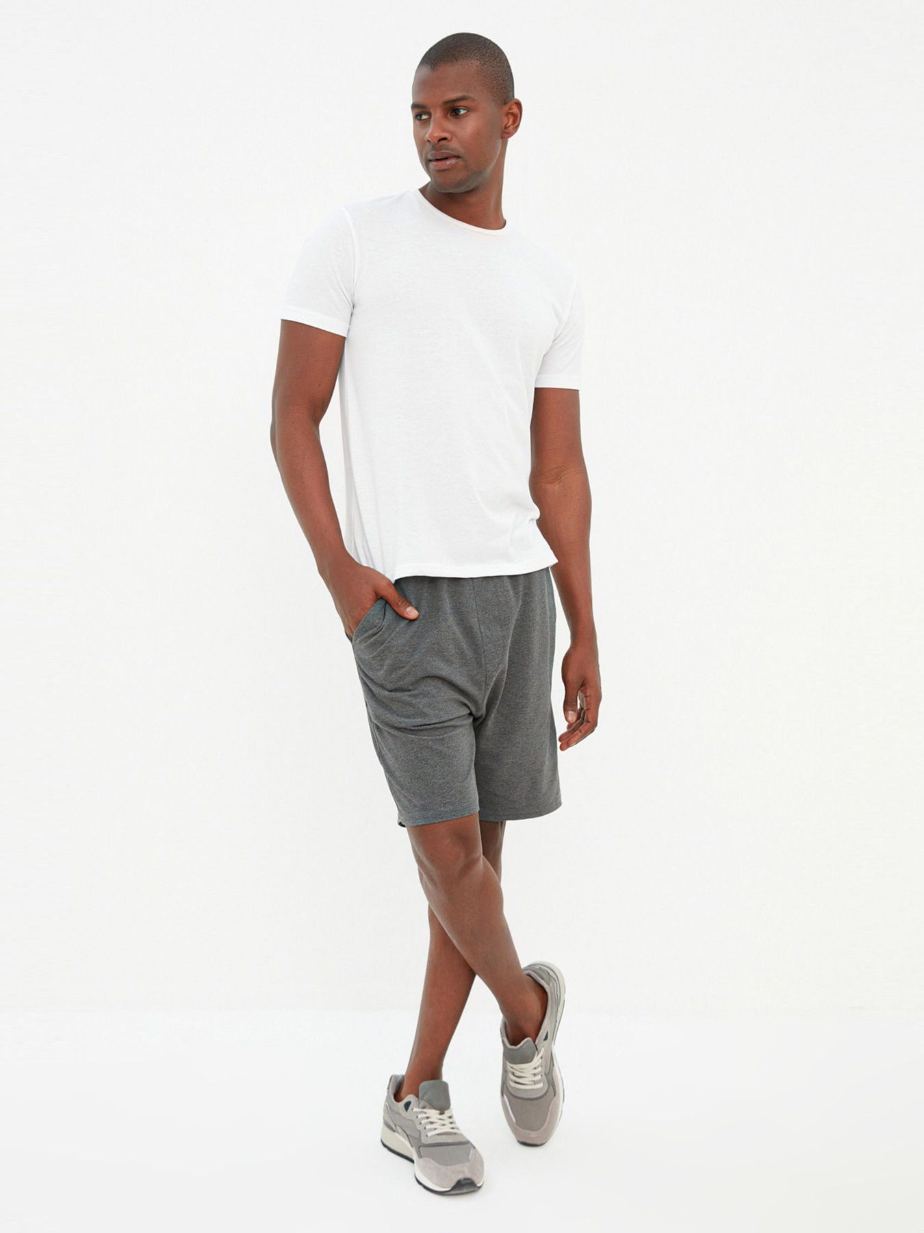 Шорти Trendyol модель TMNSS20SR0169/Antrasit Фото