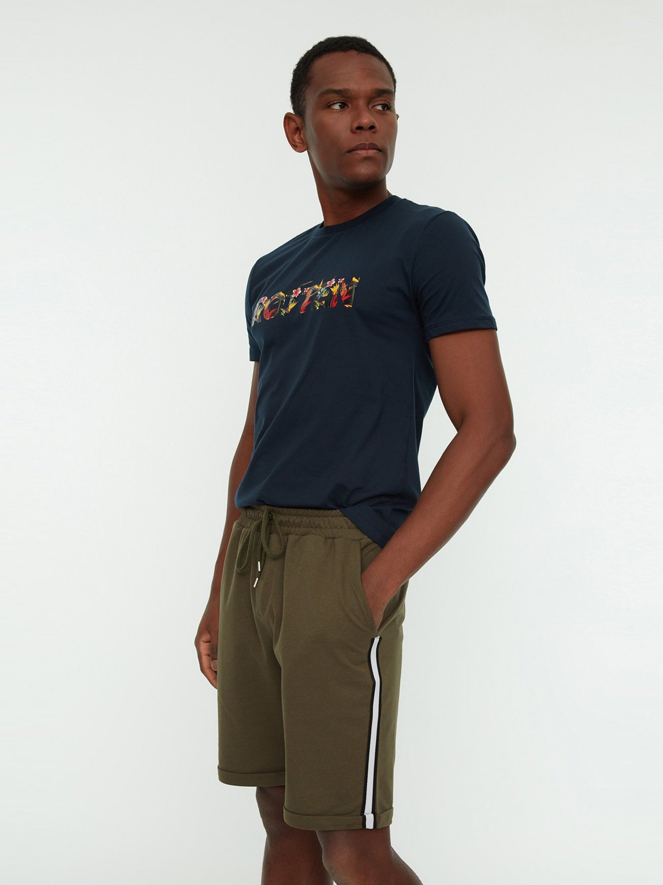 Шорты Trendyol модель TMNSS20SR0170/Haki Фото