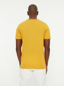 Футболка Trendyol модель TMNSS20TS0035/Hardal Фото