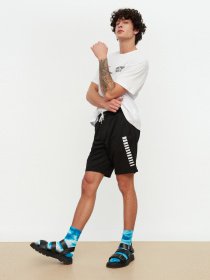 Шорты Trendyol модель TMNSS21SR0137/Siyah Фото