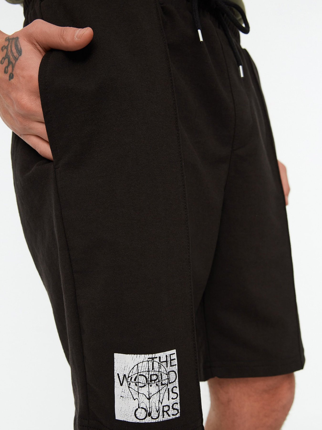 Шорти Trendyol модель TMNSS21SR0212/Siyah Фото