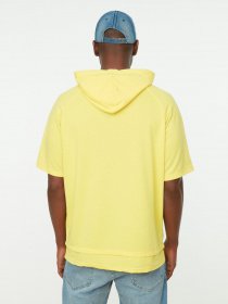 Футболка Trendyol модель TMNSS21SW0179/Sari Фото