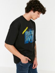 Футболка Trendyol модель TMNSS21SW0239/Siyah Фото