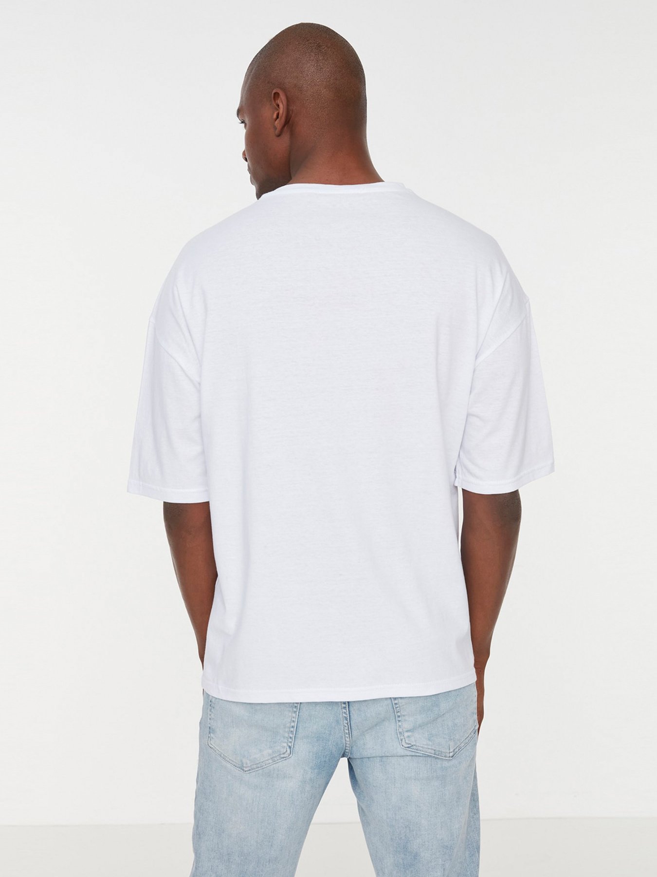 Футболка Trendyol модель TMNSS21TS1090/Beyaz Фото