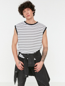 Набор футболок Trendyol модель TMNSS22AL0053/Siyah-Cok Renkli Фото