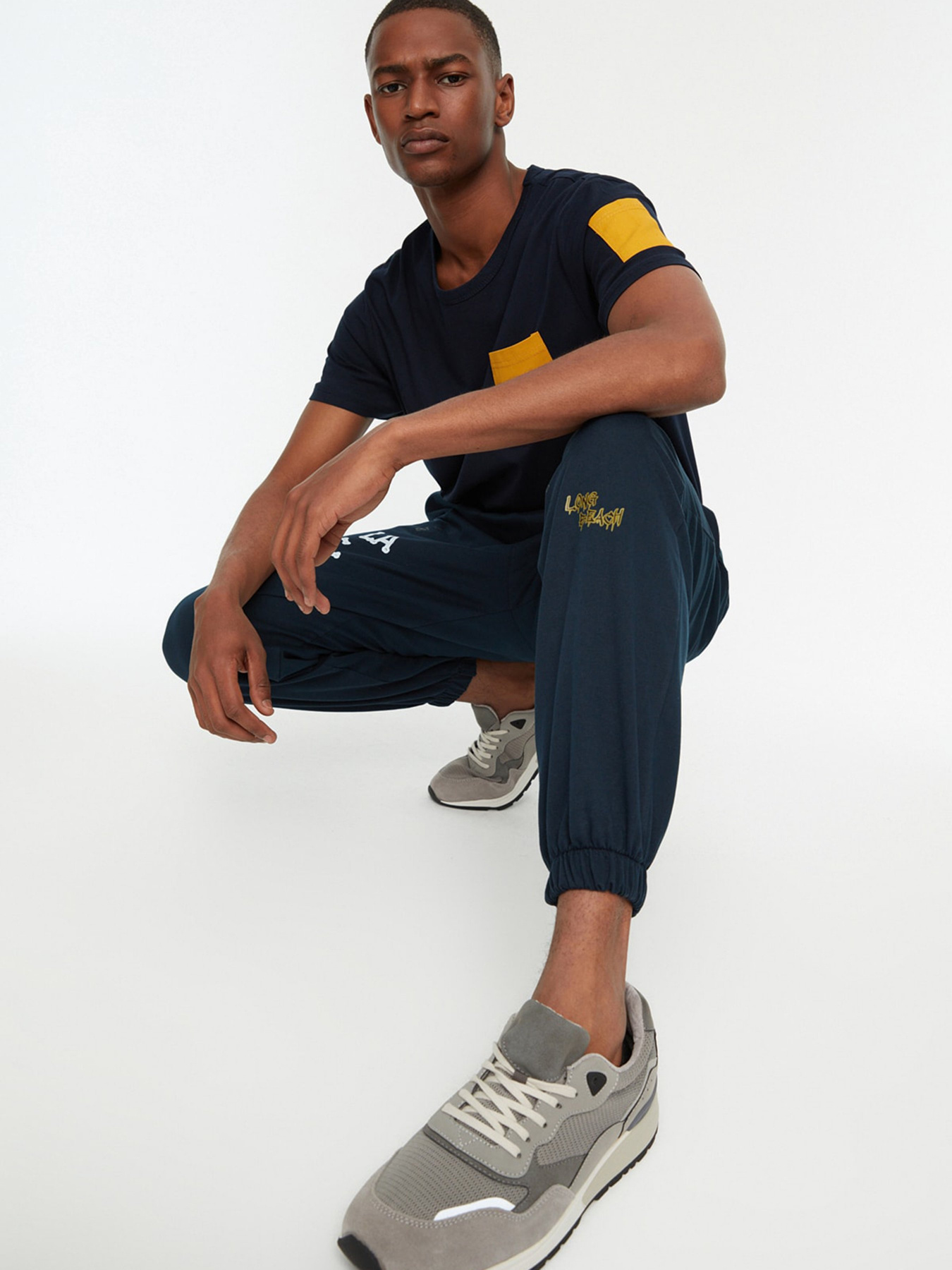 Штаны спортивные Trendyol модель TMNSS22EA0118/Lacivert Фото