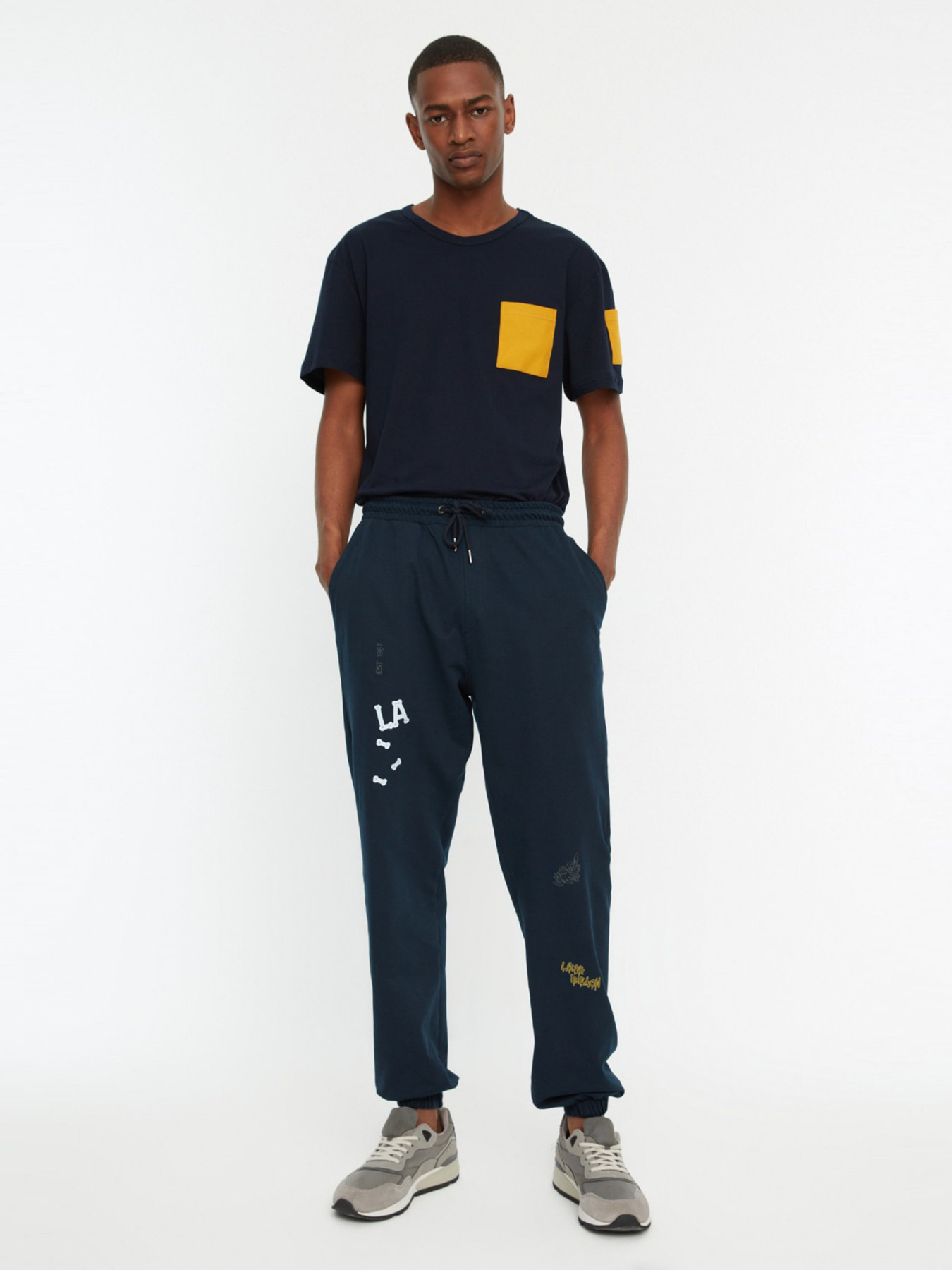 Спортивні штани Trendyol модель TMNSS22EA0118/Lacivert Фото