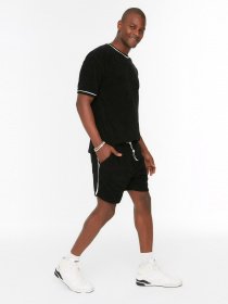 Шорти Trendyol модель TMNSS22SR0364/Siyah Фото