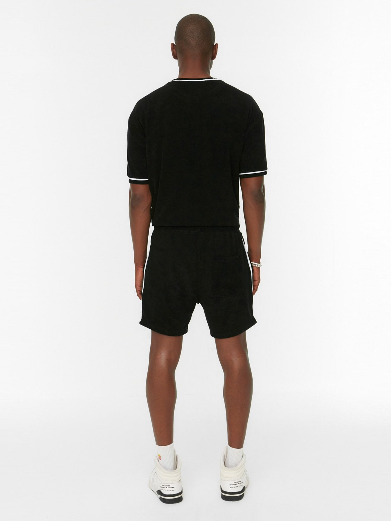 Шорти Trendyol модель TMNSS22SR0364/Siyah Шорти Trendyol модель TMNSS22SR0364/Siyah Фото