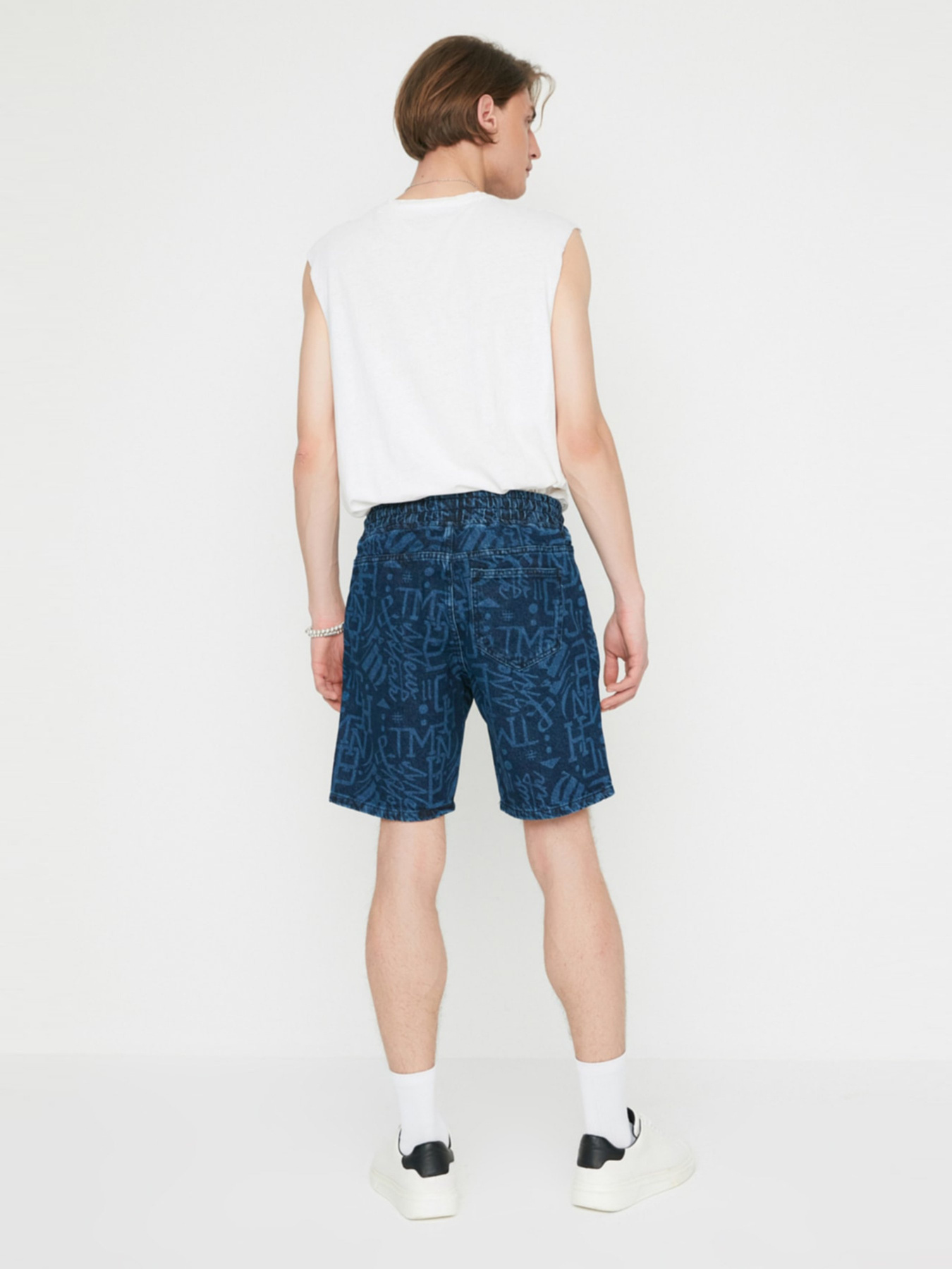 Повседневные шорты Trendyol модель TMNSS22SR0558/Lacivert Фото