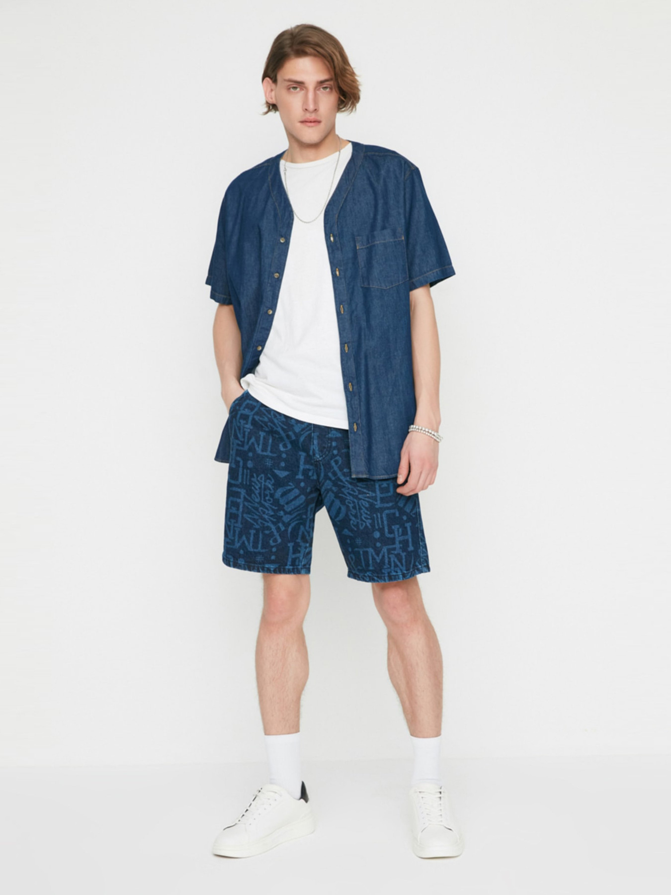 Повседневные шорты Trendyol модель TMNSS22SR0558/Lacivert Фото