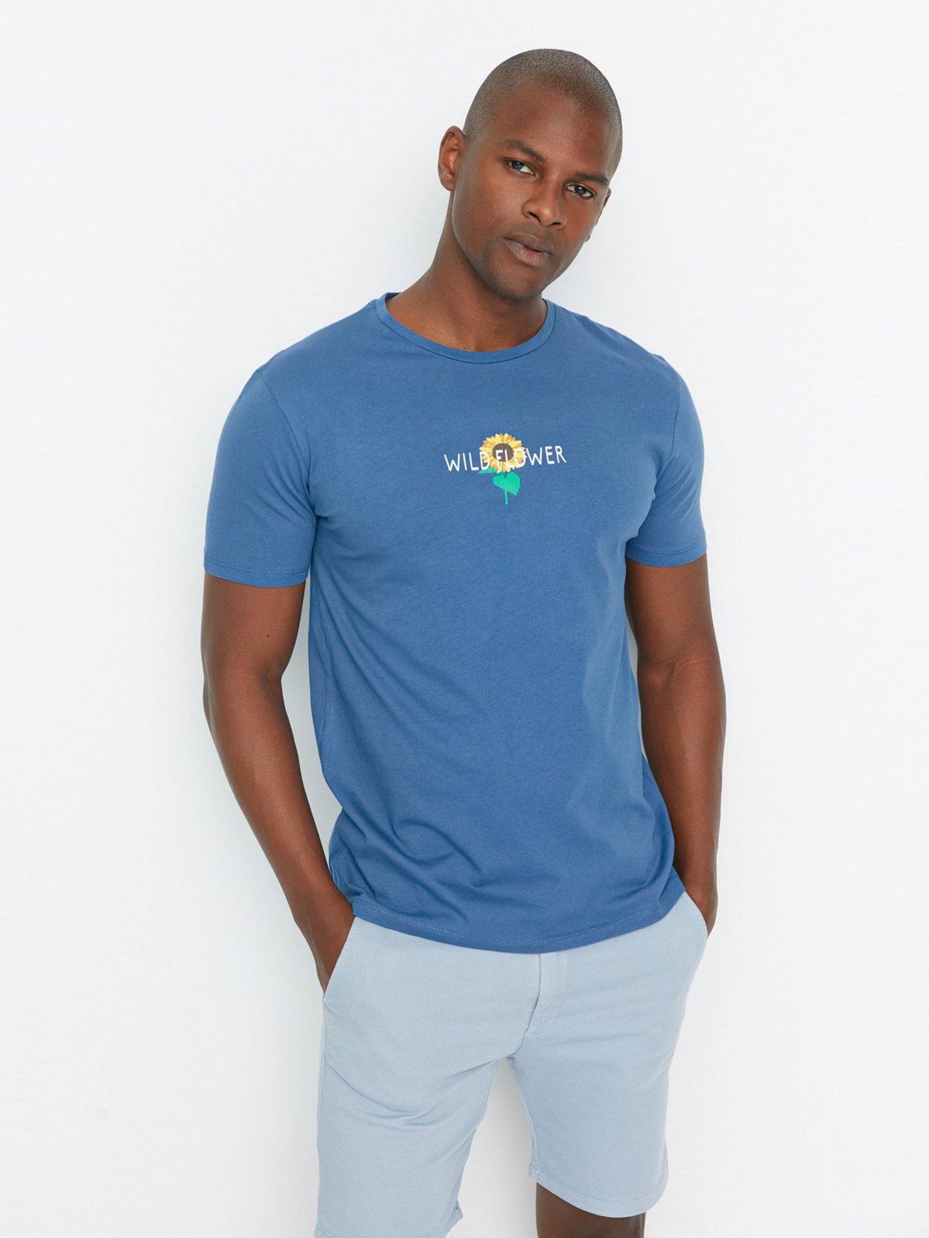 Футболки и поло Trendyol модель TMNSS22TS00015/Indigo Фото