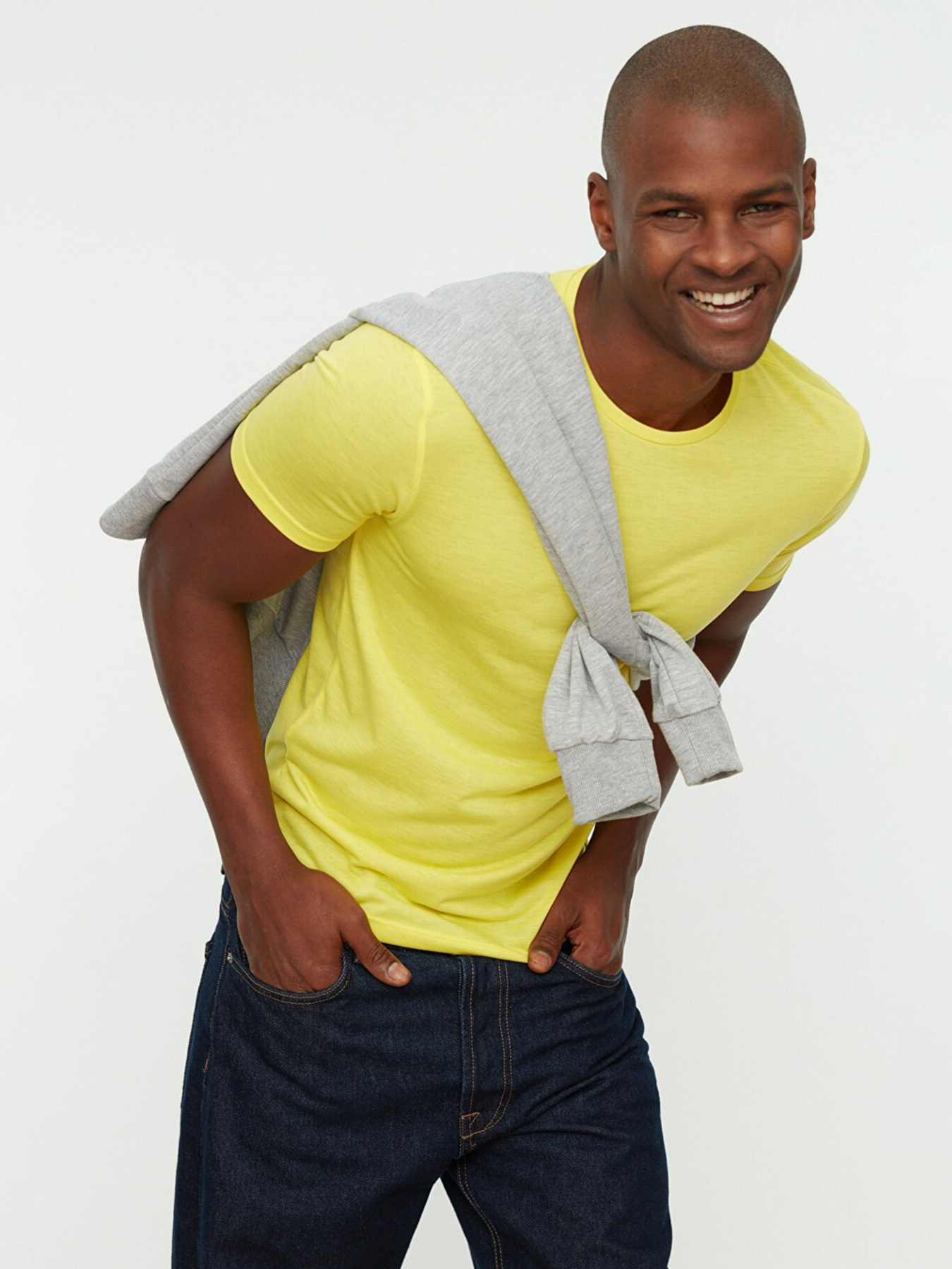 Футболка Trendyol модель TMNSS22TS0270/Sari Фото