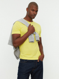 Футболка Trendyol модель TMNSS22TS0270/Sari Фото