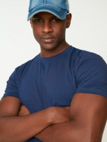 Футболка Trendyol модель TMNSS22TS0271/Lacivert Фото