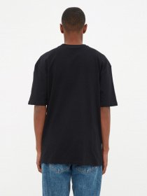 Футболка Trendyol модель TMNSS22TS0274/Siyah Фото