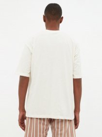 Футболка Trendyol модель TMNSS22TS0280/Ekru Фото
