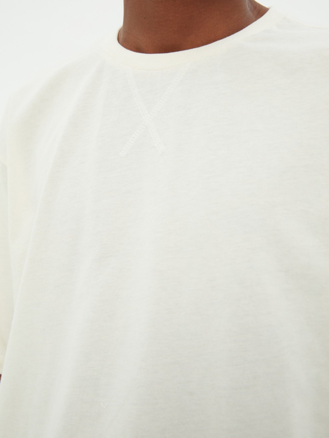 Футболка Trendyol модель TMNSS22TS0280/Ekru Фото